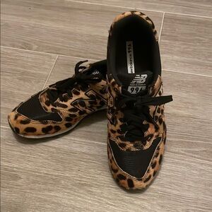 New Balance Brown and Black Leopard Print Sneakers size 8